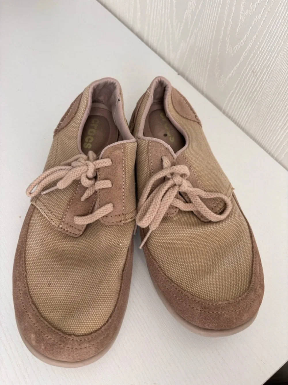CROCS | Men’s Low-Top Sneakers in Light Mauve | Size 10
